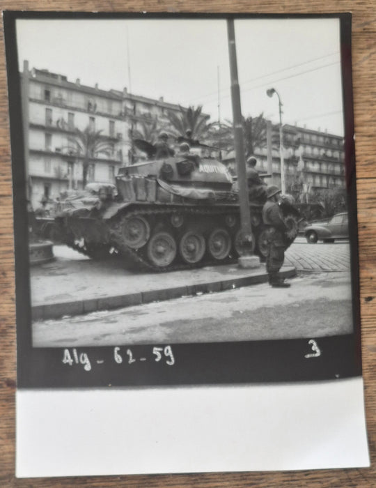 Presse 17 photos Algérie guerre photographie tirages postérieurs v. 1961-1962 OAS