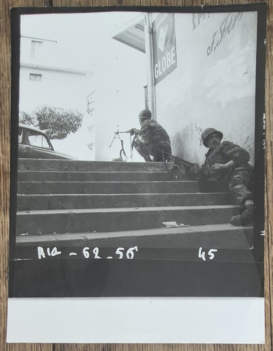 Presse 17 photos Algérie guerre photographie tirages postérieurs v. 1961-1962 OAS