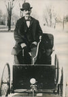 Henry FORD 1896 pilotant sa première voiture, tirage argentique postérieur photo