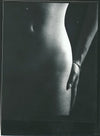 Photographie photo tirage argentique d'époque petit format main hanche sexy