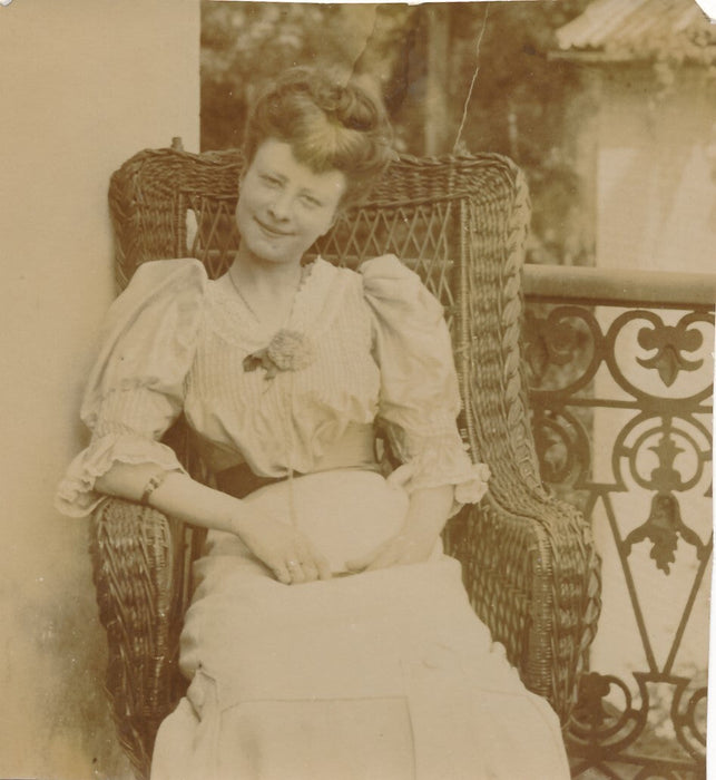 snapshot albumine femme fauteuil portrait photo photographie