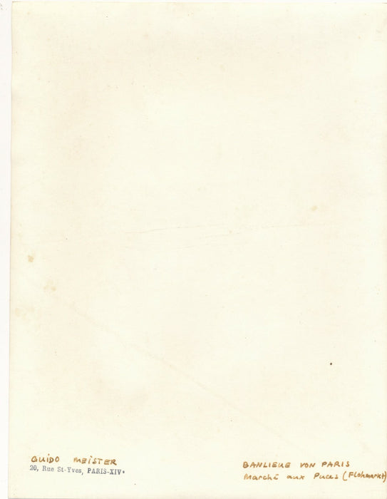 Le marché puces Paris vers 1950 photo photographie vintage poupée pendule