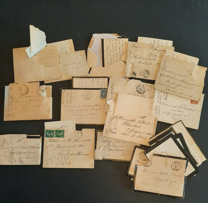 plus de 40 lettres autographes signées à Nathalie BLANCHET écrivaine religion