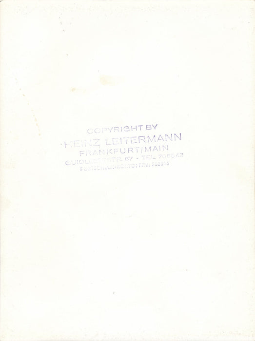 2 portrait de femme par Heinz LEITERMANN bas cigarette photo photographie