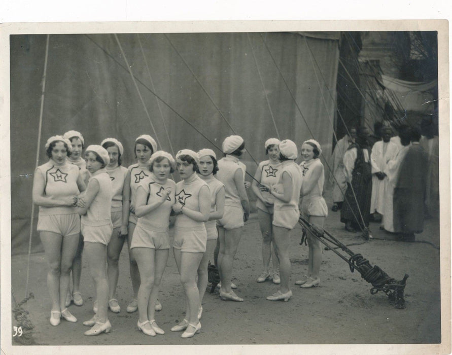 photo girls filles spectacle Vagabonds magnifiques argentique époque v. 1930