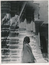 femme monument inde ? Thaïlande ?  photo argentique époque v. 1950 voile