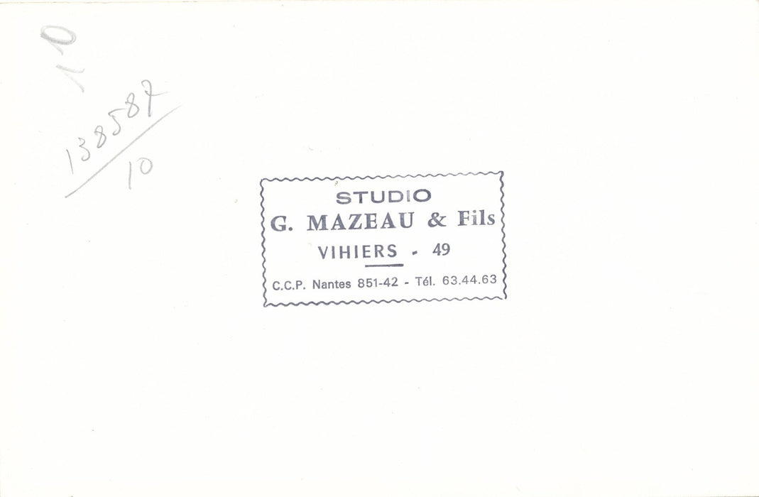 Féminisme Les femmes à la cuisine ou un concours de cuisine ? photo photographie