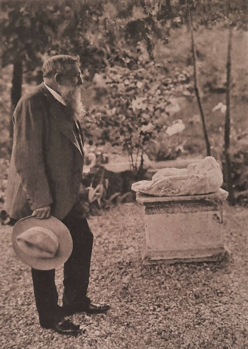 Rodin dans jardin Villa des Brillants v. 1908 photographe Gerschel héliogravure