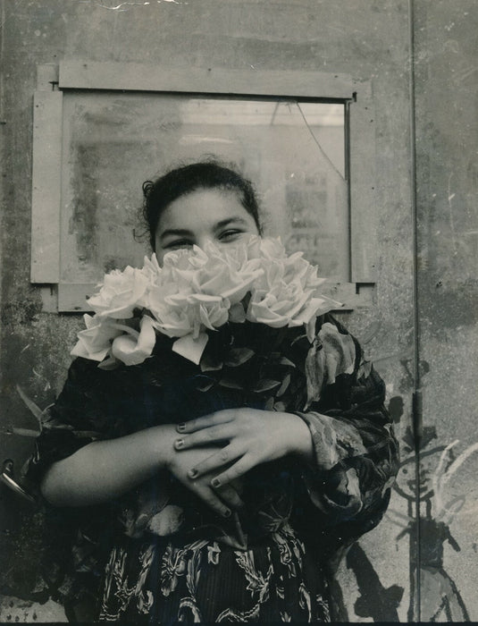 Jeune fille tzigane Tirage argentique d’époque portrait années 1980 Aeberhard