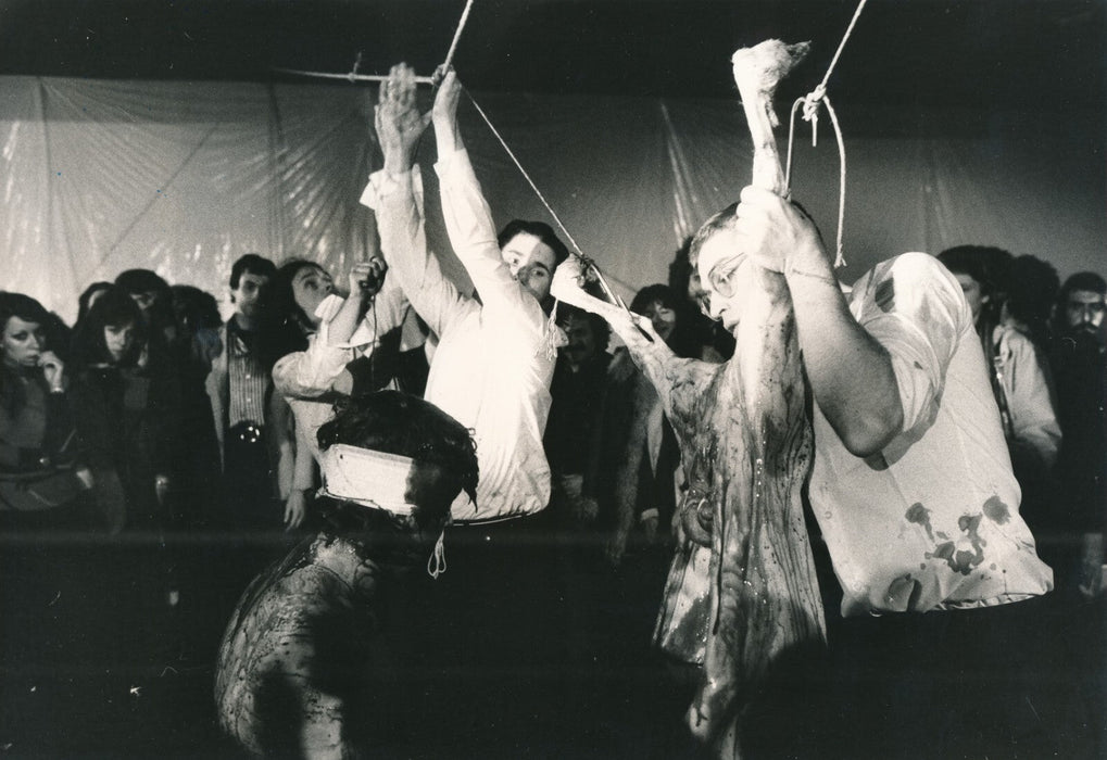 Herman NITSCH Action 48 artiste Autriche Paris 1975 3 photos photographie époque