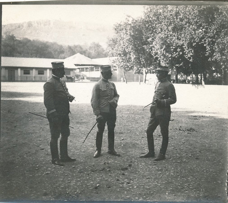 Tlemcen 1912-1930 10 photos militaria colonialisme spahis chasseurs d’Afrique
