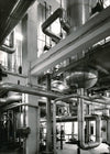 Photo Intérieur usine industrie tuyaux argentique époque années 1960