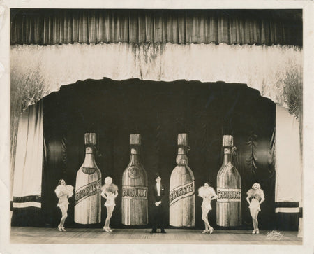 music hall Champagne Burgundy Anisette Chartreuse Transvariety photo Grauman