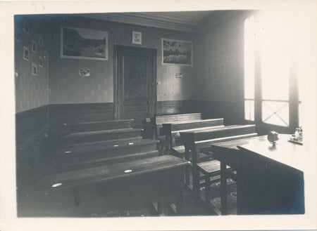 intérieur classe 1940 encrier bancs photo photographie dédicace