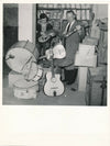 Salle ventes Drouot Richelieu objets trouvés musique photo 2 photographies