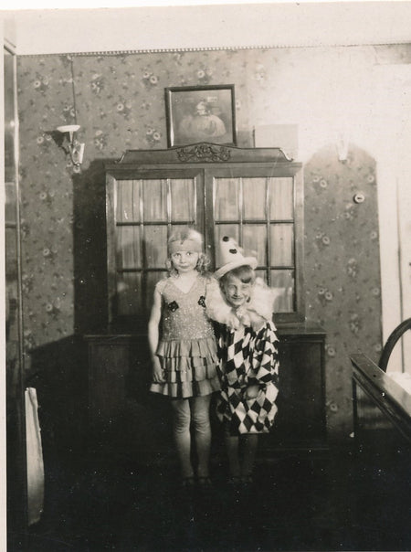 snapshot enfants déguisement intérieur amateur famille argentique Photo