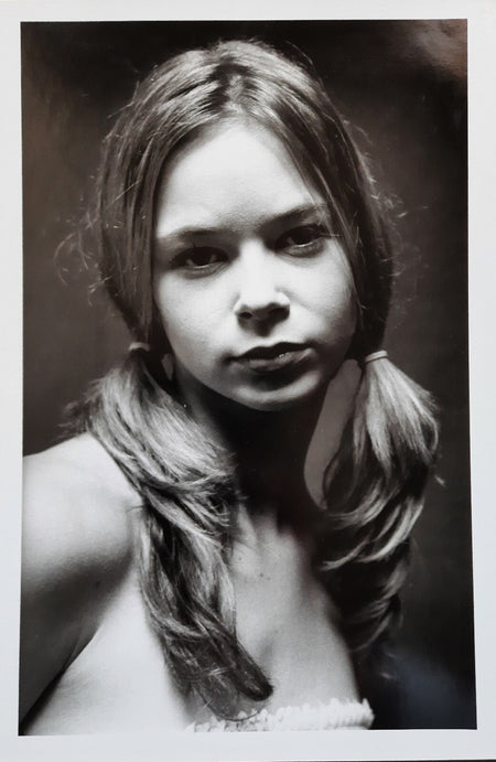 portrait jeune fille adolescente photo photographie sexy argentique décolleté