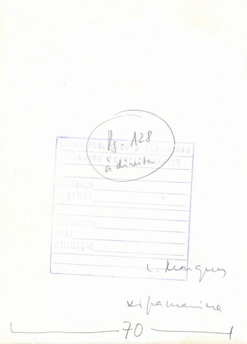 Afrique enfant Afrique photographe photographie caméra mains