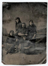 Ferrotype tintype homme avec jeunes femmes équipe ? pays Etats-Unis photographie
