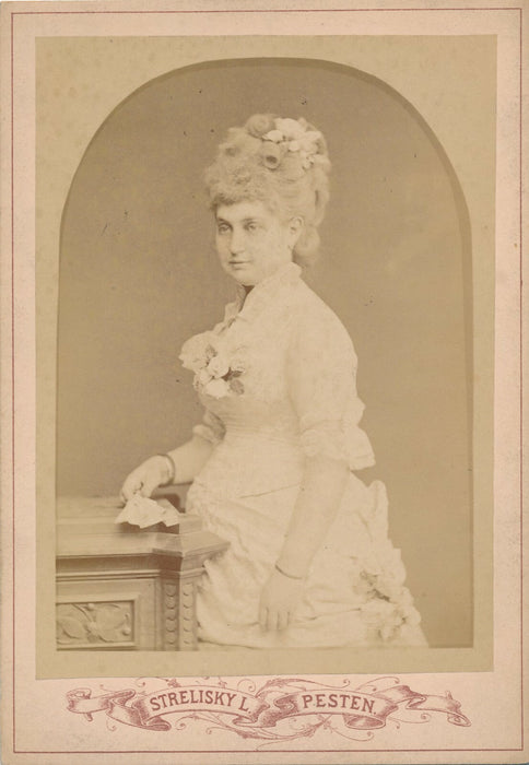 Carte cabinet femme mode coiffure photo photographie Strelisky albumine robe