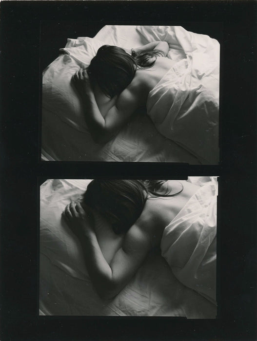 photographie femme sommeil dos contact photo lit