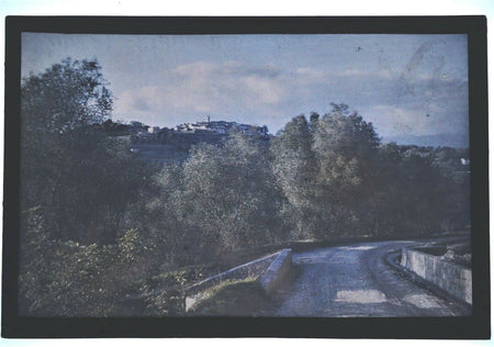 autochrome village paysage escarpé France nature campagne photo photographie