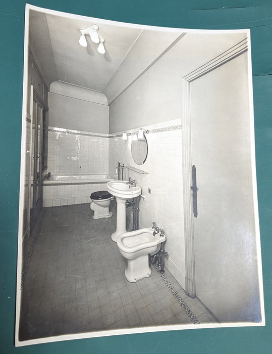Design intérieur salle d eau photo photographie lavabo bidet baignoire v. 1930