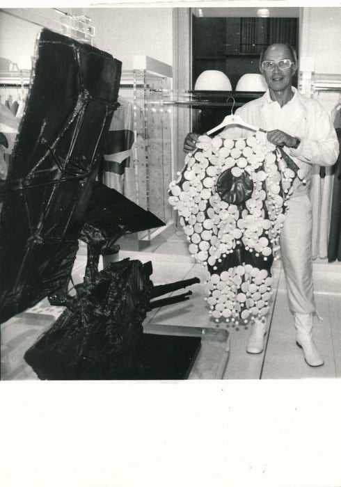 mode  10 photo Saint Laurent (2) Balmain (2) Cardin (3) Courrèges (2) Heim