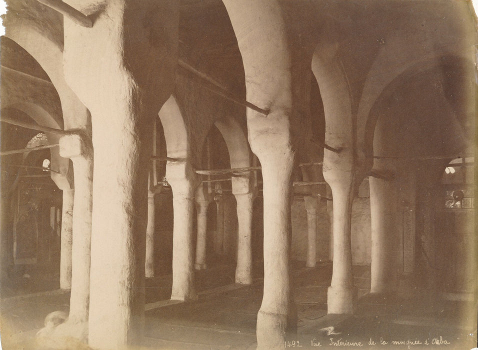 Tunisie Kairouan mosquée Sidi Okba v. 1880 photo photographie albumine colonnes