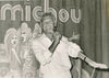 Le jeune MICHOU, directeur du cabaret « Chez Michou » photo photographie vintage