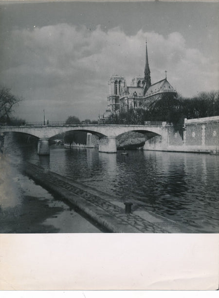 Notre-Dame Paris tirage argentique époque Marcelle d Heilly v. 1940 photographie