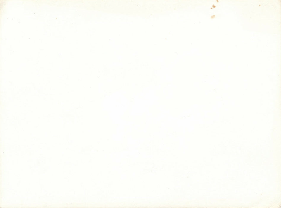 Jeune femme aux lunettes soleil chapeau contre plongée photo photographie