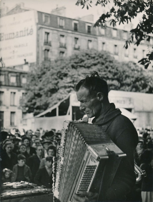 Musicien de rue photographe Georges VIOLLON accordéon photo ADEP