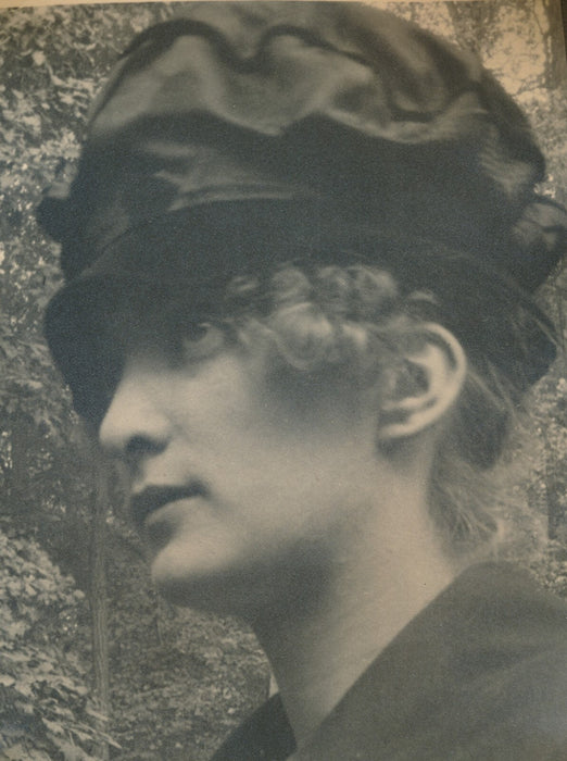 Suite élégante 2 album photos avec 42 portraits jeunes filles v. 1930-40