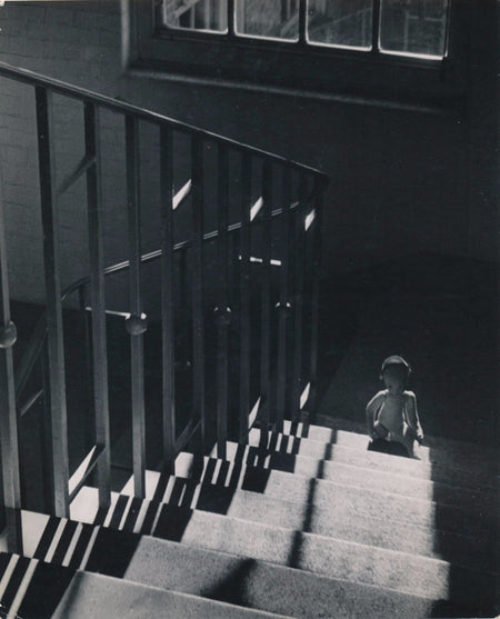 Gordon E Read photographie argentique époque v. 1950 escali poupée contre-jour
