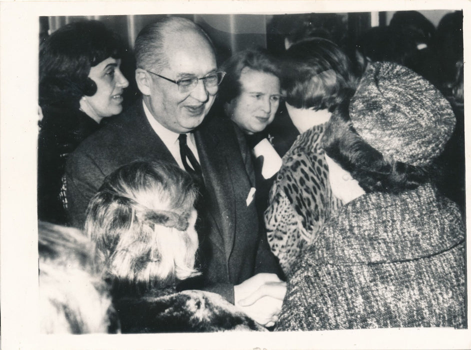 mode  10 photo Saint Laurent (2) Balmain (2) Cardin (3) Courrèges (2) Heim