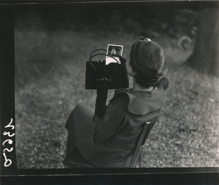 Photographie poudrier portrait miroir tirage de lecture contact années 40 photo