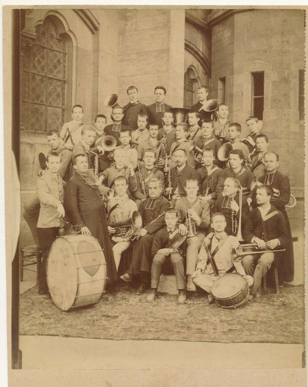 Orchestre de village séminaire photo photographie curé religion élève v. 1880