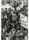Manifestation, cortège Renault, usine photographie argentique époque v. 1970