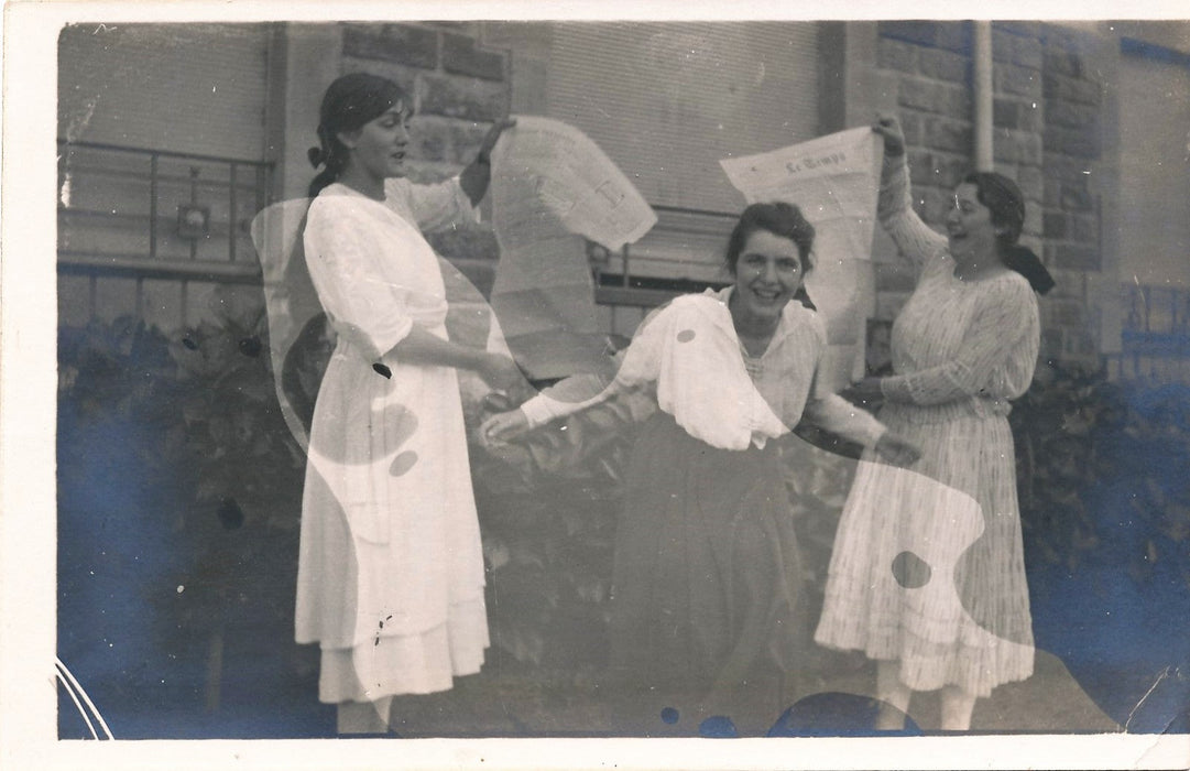 Photo snapshot double exposition argentique amateur dos carte postale