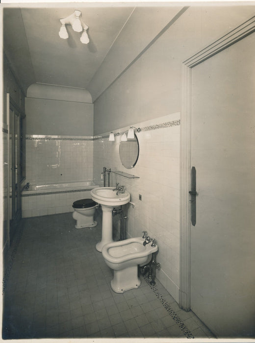 Design intérieur salle d eau photo photographie lavabo bidet baignoire v. 1930