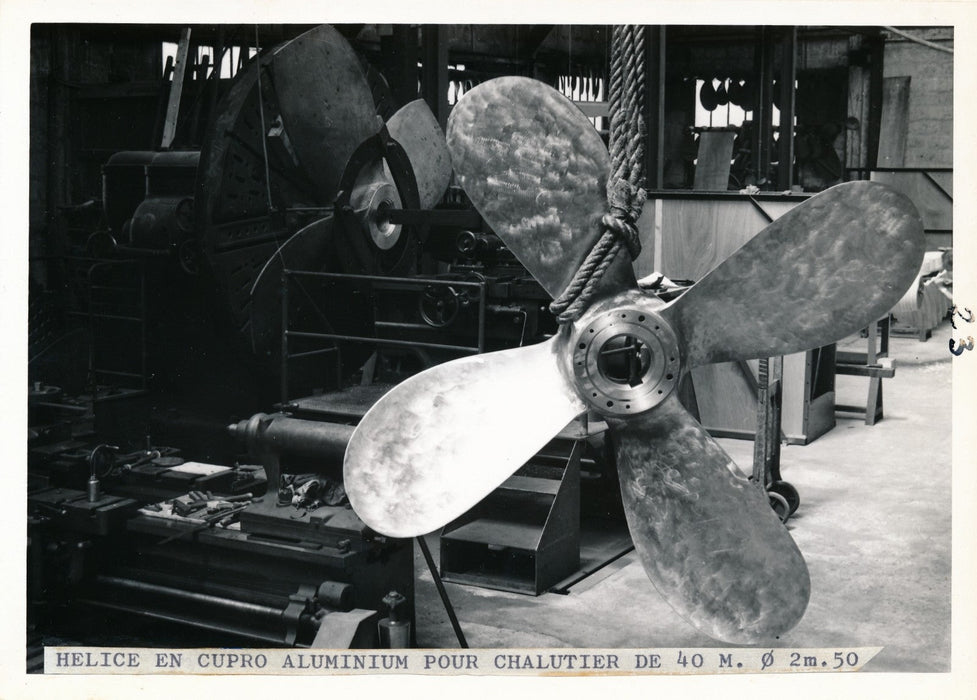 photo 12 Photographies hélice construction façonnage industrie Lot chalutier