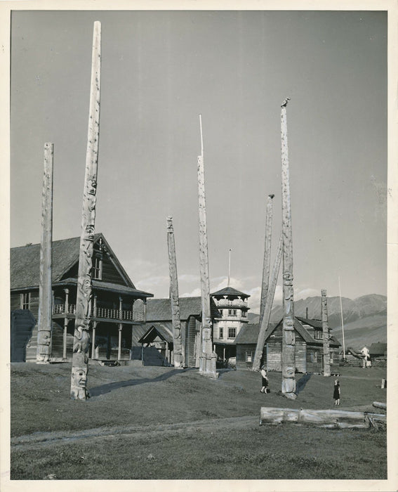 Totem indiens nord du Canada Kispiox Colombie Britannique photo photographie
