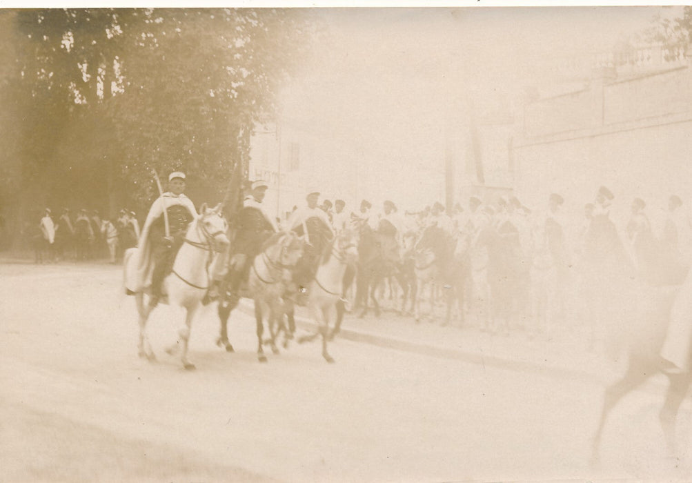 Tlemcen 1912-1930 10 photos militaria colonialisme spahis chasseurs d’Afrique