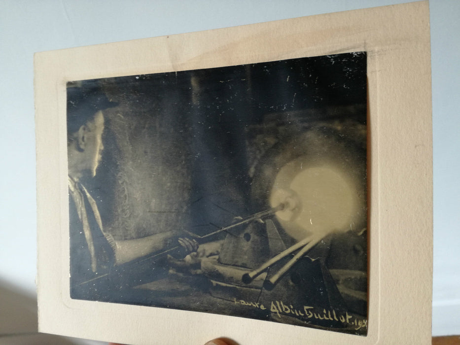 Albin Guillot photographie signée feuille or photo originale verre ouvrier