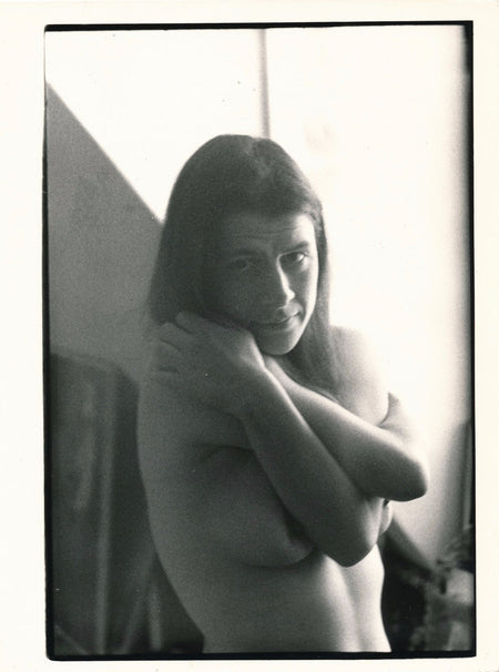 Femme modèle photo argentique v. 1980 photographie sexy bras