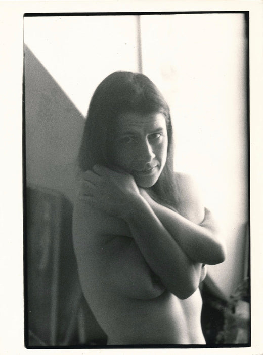 Femme modèle photo argentique v. 1980 photographie sexy bras