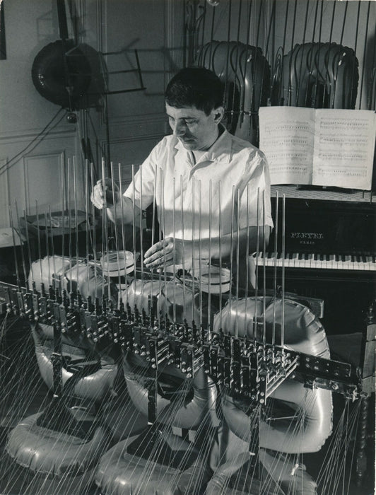 Jacques LASRY BASCHET musique expérimentale instruments crystal photo