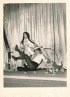 4 photo scène cabaret costumes espagne photographies époque v. 1960