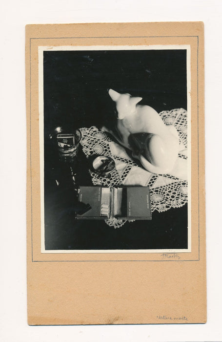 Nature morte sculpture cigarettes photo époque signé sur carton non identifié